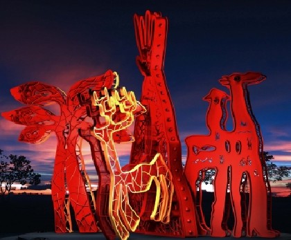 哈尔滨市冰雪大世界迎宾标志雕塑建造完成