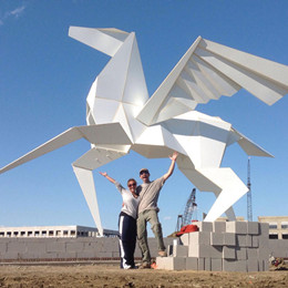 折纸算什么，钢铁--你折得了吗？——金属雕塑鉴赏