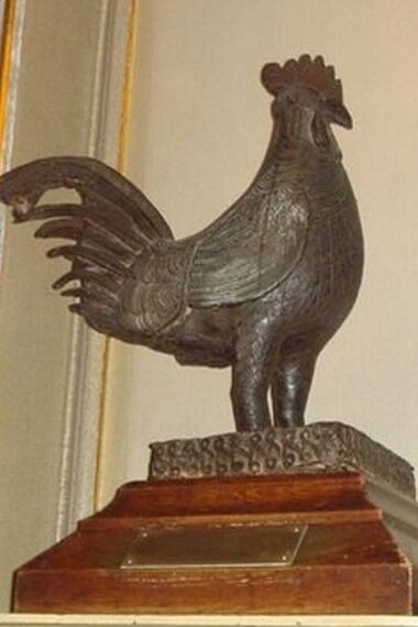 剑桥学生要求将学校青铜公鸡雕塑归还尼日利亚