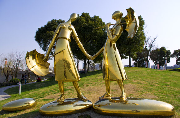 城市雕塑应反映城市精神