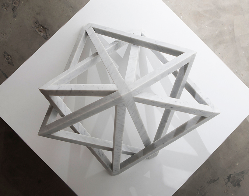 阿拉伯风格大理石雕塑家具