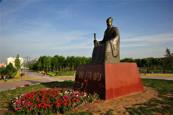 邯郸雕塑家李文平20年创作20座标志性雕塑