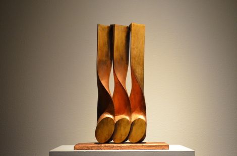 日本艺术家Yoshin Ogata公共雕塑