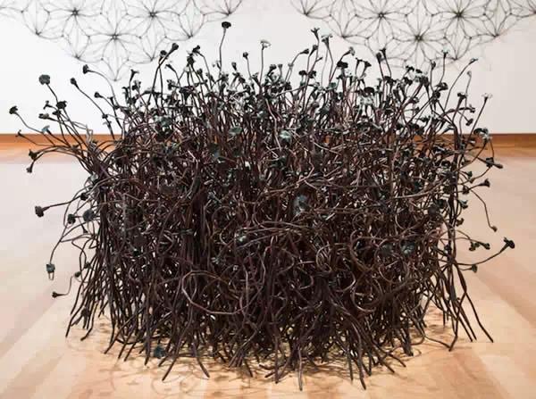 雕塑家John Bisbee惊人的钉子雕塑