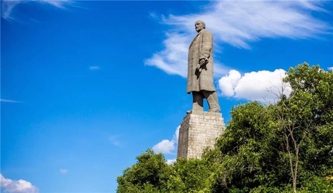 伏尔加格勒列宁纪念碑雕塑