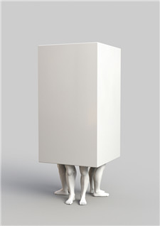 “异界人”雕塑